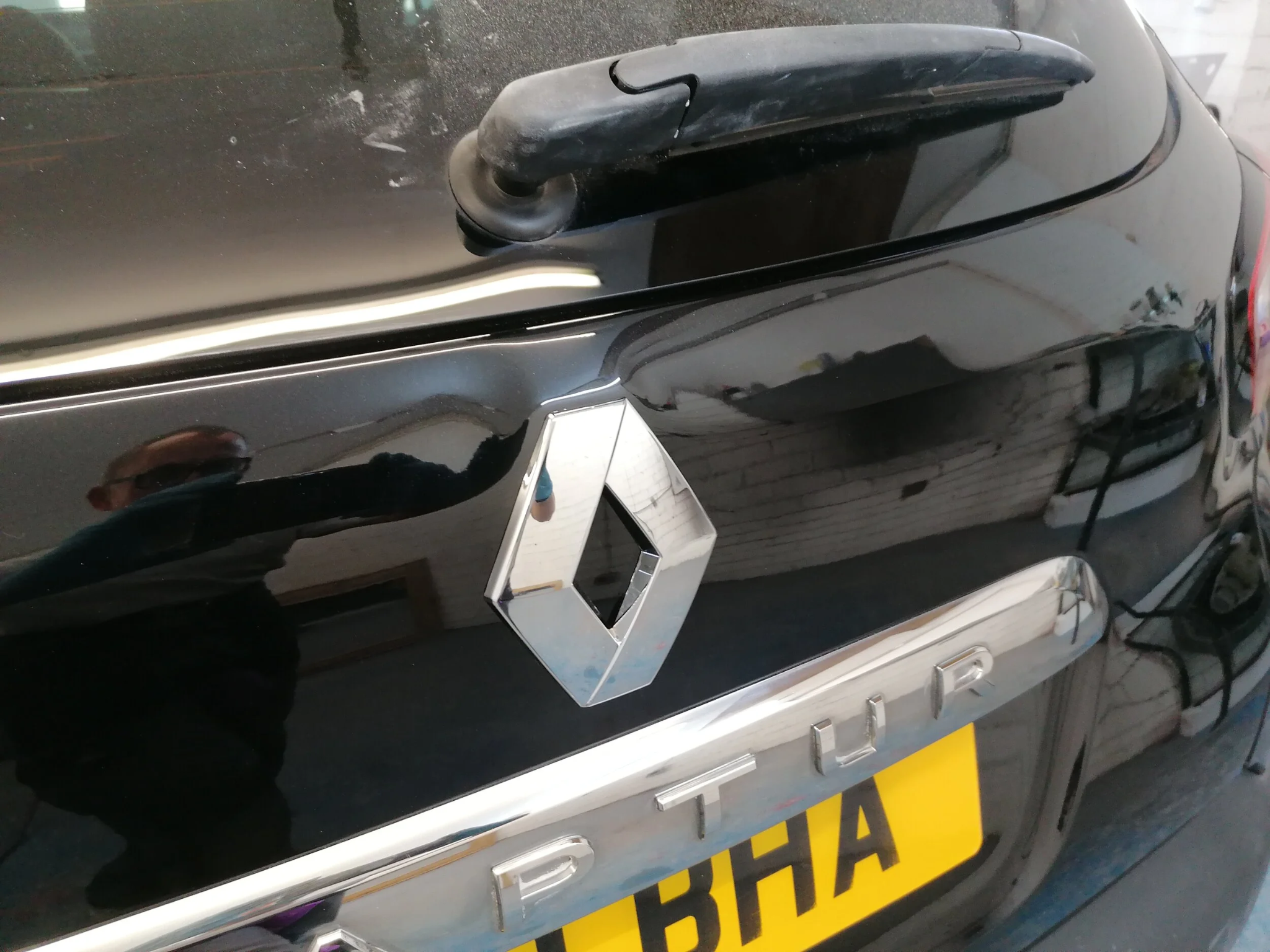 Renault tailgate after repair